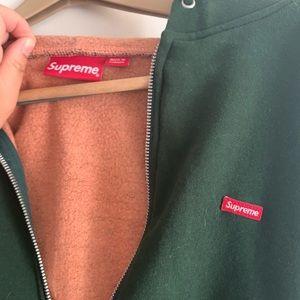 Supreme Hoodie